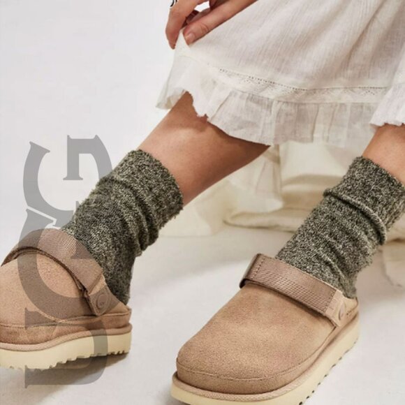 UGG Goldenstar Clog - Picture 4 of 16